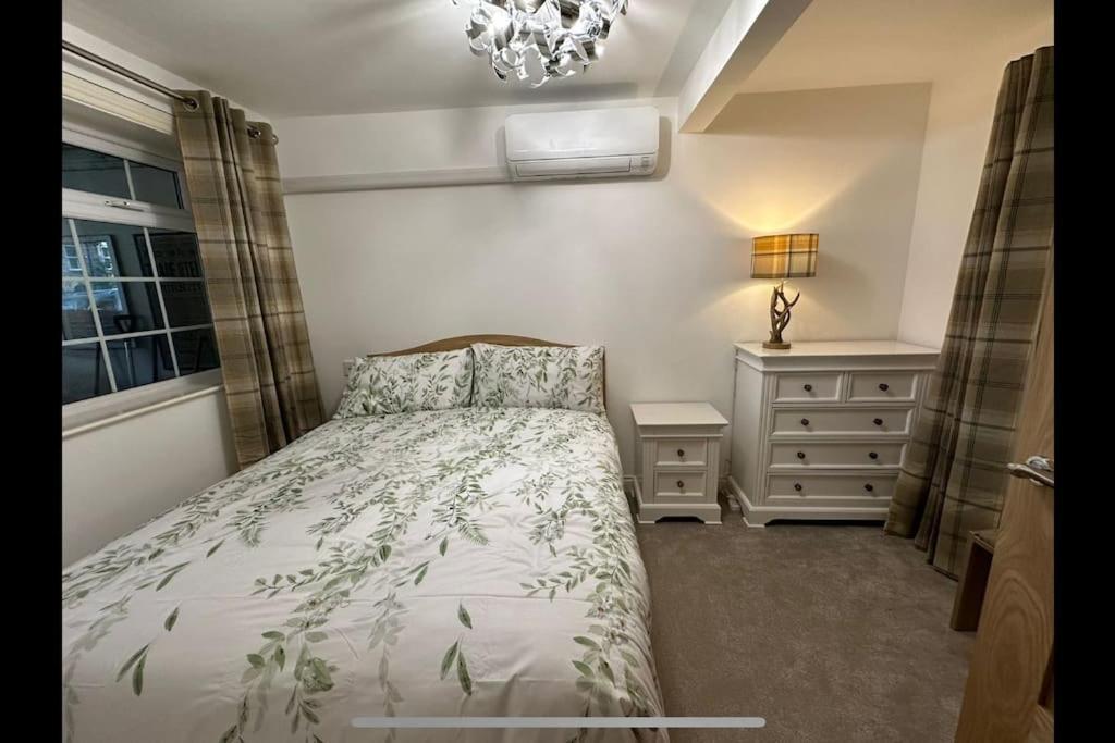 Thee Olde Cow Shed Cottingham, Central Location, 500 Meters From Cottingham Train Station, Close To Hull & Beverly, Free Parking & Wi-Fi , Entire Detached Property 외부 사진