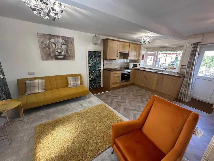 Thee Olde Cow Shed Cottingham, Central Location, 500 Meters From Cottingham Train Station, Close To Hull & Beverly, Free Parking & Wi-Fi , Entire Detached Property 외부 사진