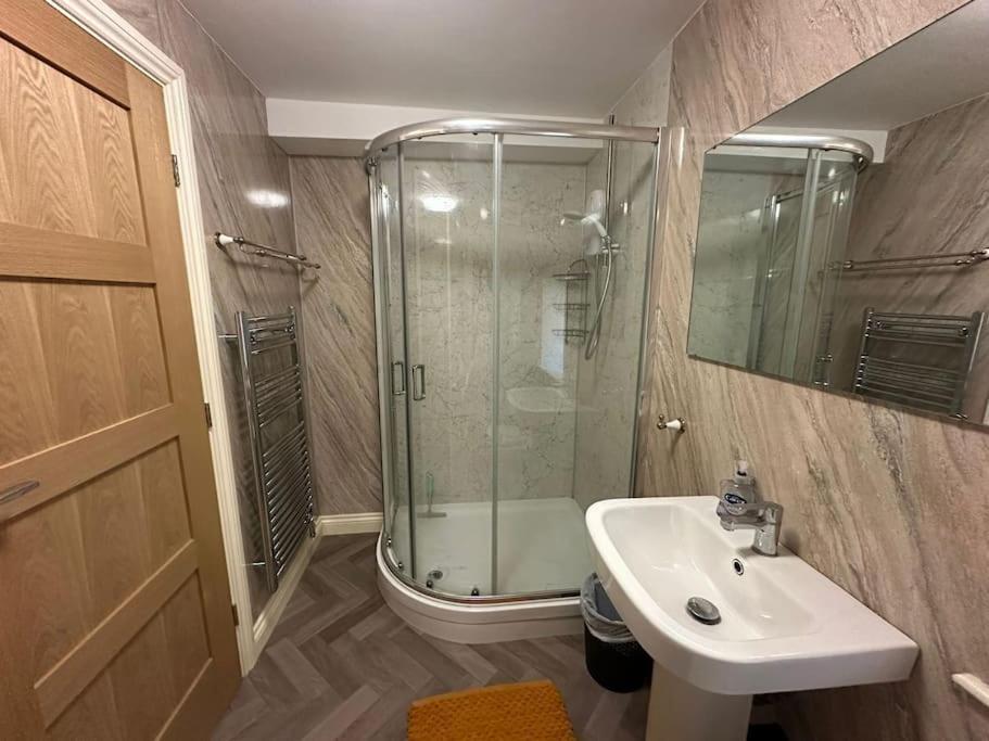 Thee Olde Cow Shed Cottingham, Central Location, 500 Meters From Cottingham Train Station, Close To Hull & Beverly, Free Parking & Wi-Fi , Entire Detached Property 외부 사진